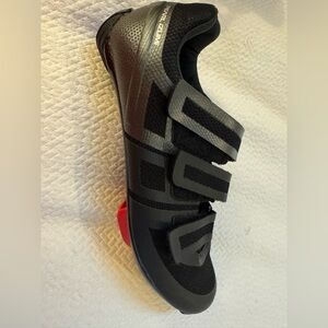 Pearl Izumi spin shoes size 39. Women's